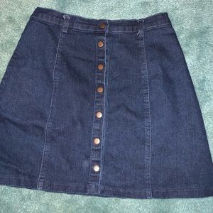 Small denim forever 21 skirt